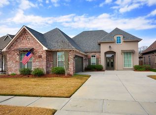 2961 Meadow Grove Ave, Zachary, LA 70791