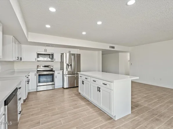 5816 W PURDUE Avenue, Glendale, AZ 85302