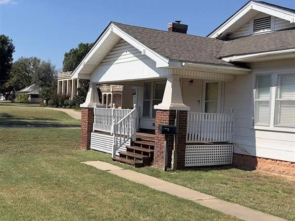 1528 W Missouri Ave, Chickasha, OK 73018