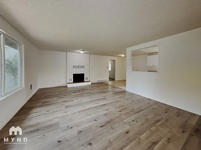 8612 Sw Ctr — Photo 3