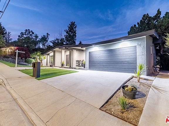 2nd image of 5744 Wilhelmina Ave