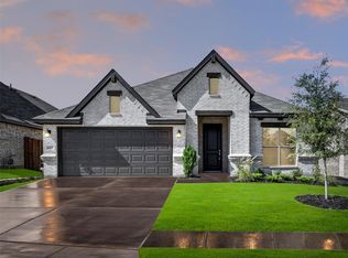 907 Eloise Ln, Cleburne, TX 76033