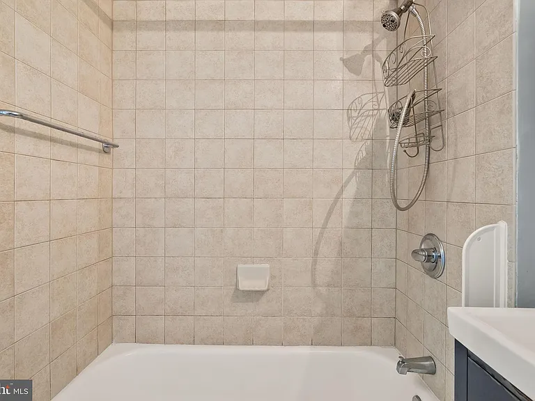 800 4th St SW #S513 — Photo 13