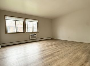 2080 Allen Blvd #4, Middleton, WI 53562