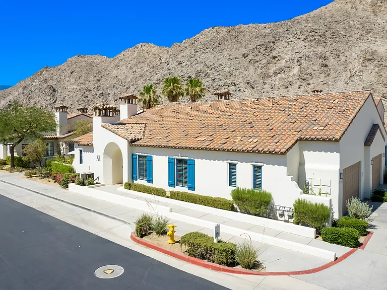 48663 Legacy Dr — Photo 33