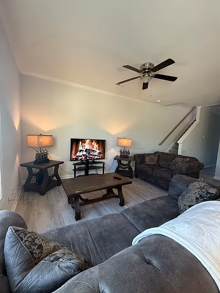 252 Winstead Loop — Photo 1