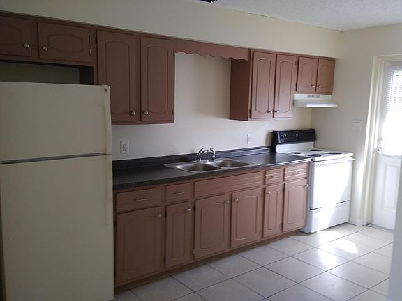 5th image of 645 Alta Vista St
