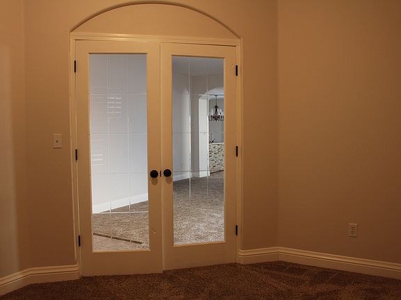 3rd image of 5817 Owl Creek Dr