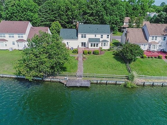 2nd image of 1261 Belvoir Ln