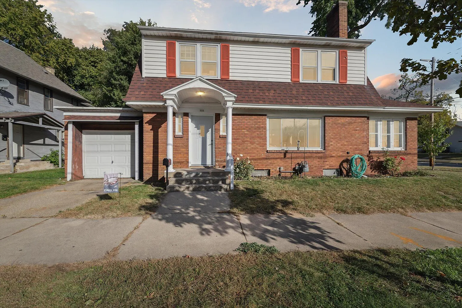 856 Neland Ave SE photo 1