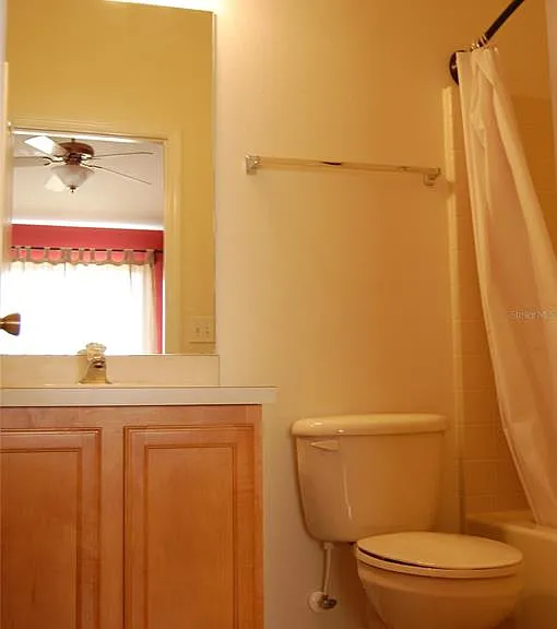 423 Wilton Cir — Photo 17