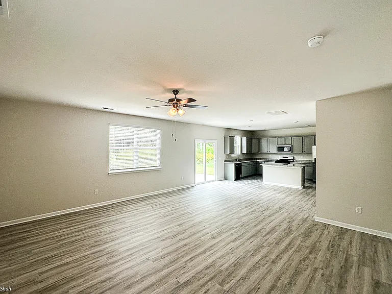 4044 Brians Ln — Photo 8