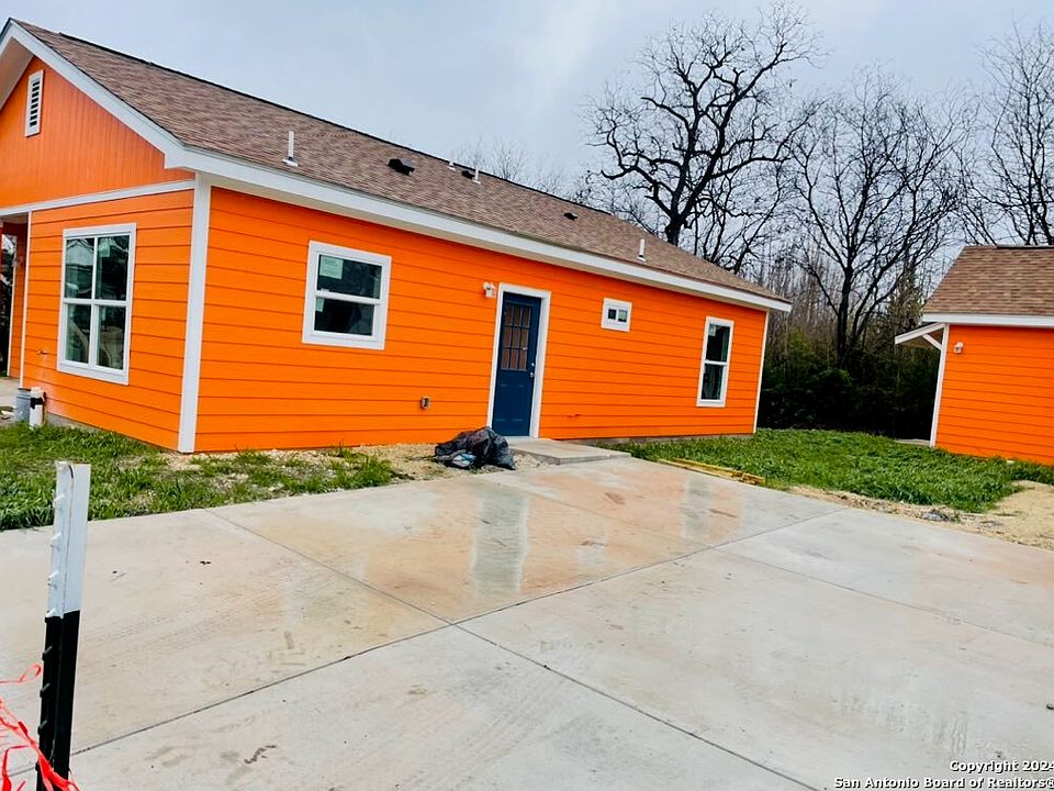 1st image of 2206 CHIHUAHUA ST