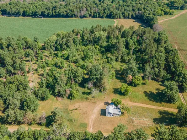W14130 Apache Ave, Plainfield, WI 54966
