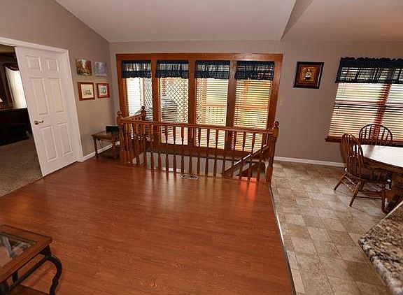 5th image of 41 Moselle Ct