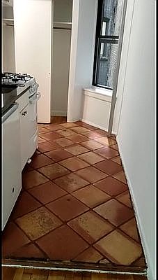 2nd image of 315 E 9th St #2RW