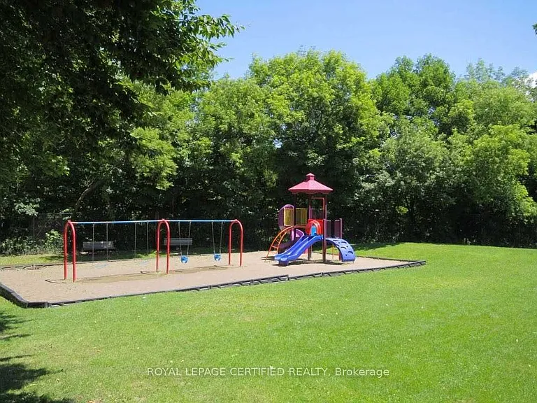 5 Shady Golfway #1610 — Photo 21