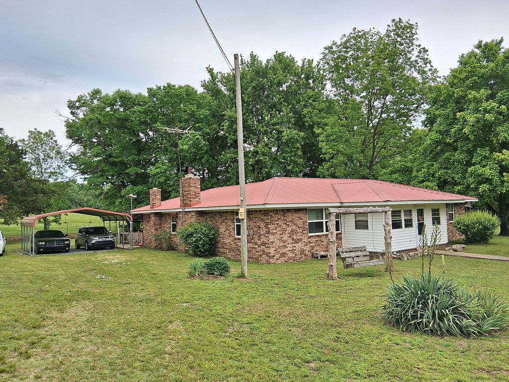 654 Blackwell Den Rd - Property Image