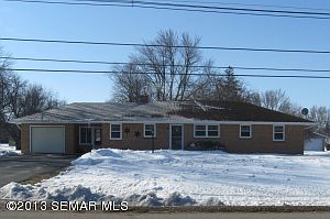 1st image of 106 Park E