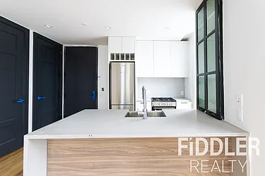 42-22 27th Street, #716