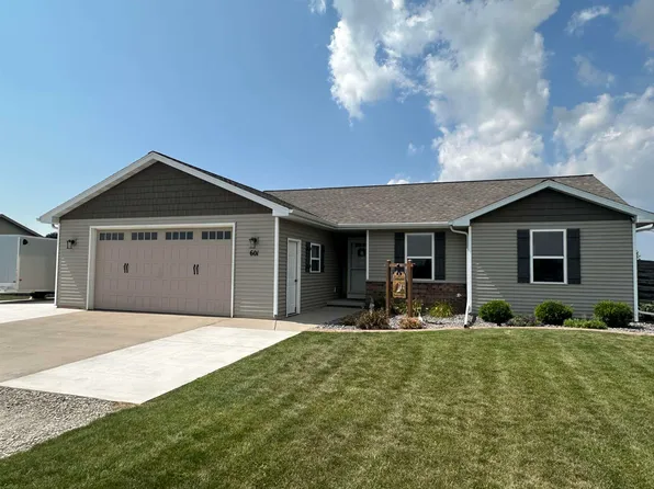 601 Debruin Rd, Combined Locks, WI 54113