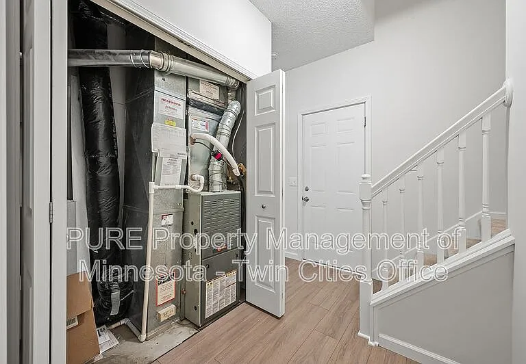 1877 111th Ave NE — Photo 25
