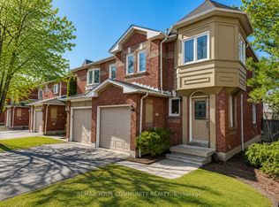 923 Caribou Valley Cir, Newmarket, ON L3X1W9