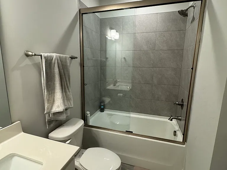 632 Amalfi Dr — Photo 16