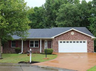 8303 Southport Dr, Evansville, IN 47711