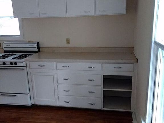 4th image of 704 E California Ave APT 1