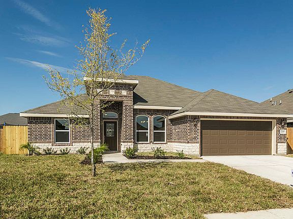 2nd image of 2205 Mimosa Dr