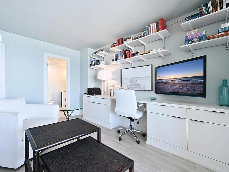 3115 Gulf Shore Blvd N #608S — Photo 17