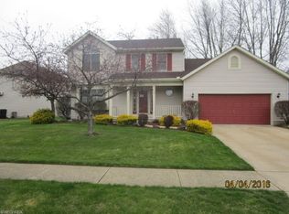 200 Carol Ln, Elyria, OH 44035
