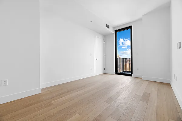 Rented by West 124th Manager LLC | media 60