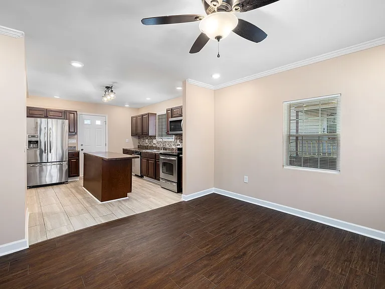 1008 E Club Blvd — Photo 3