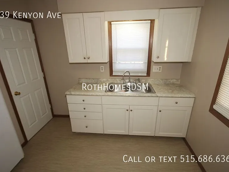 939 Kenyon Ave — Photo 4