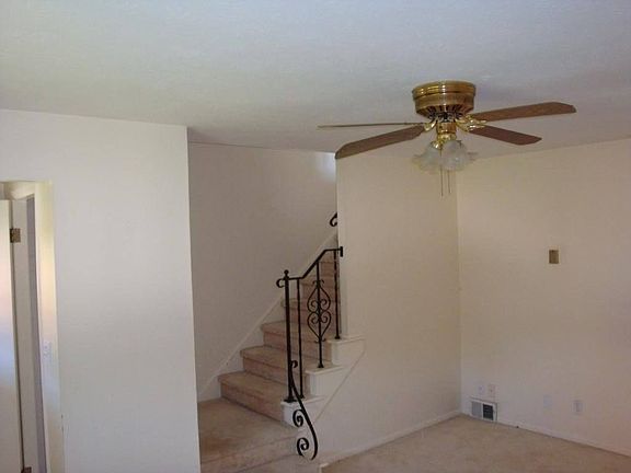 3rd image of 16229 Edgewood Ct