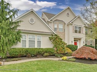 4 Shinnecock Hills Dr, Ocean, NJ 07712