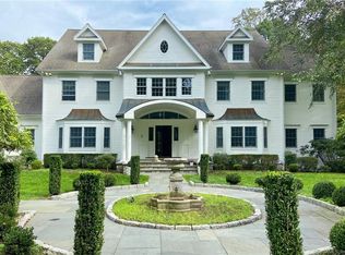21 Woody Ln, Westport, CT 06880
