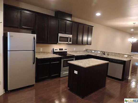 3rd image of 1005 Tripp Ln