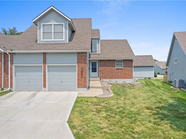 6904 W 156th St, Overland Park, KS 66223