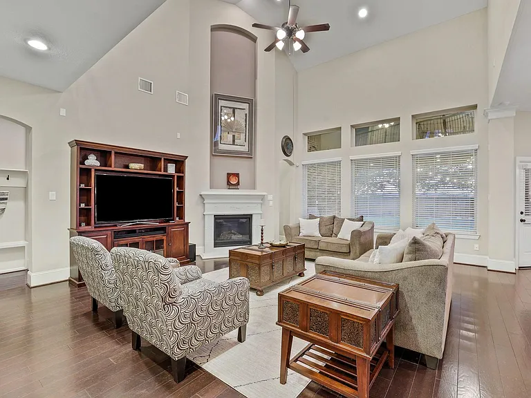 10423 Hatcher Dr — Photo 12
