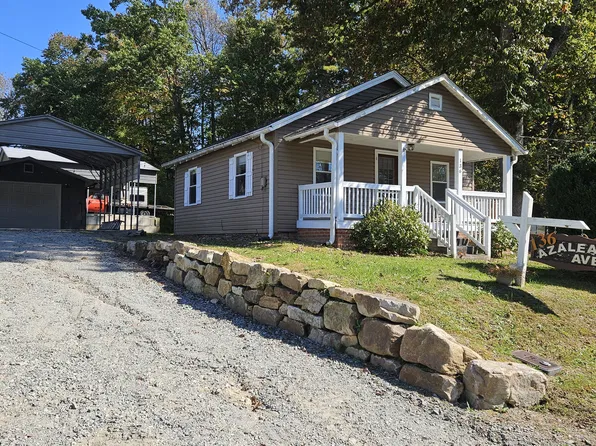 36 Azalea Ave, Brevard, NC 28712