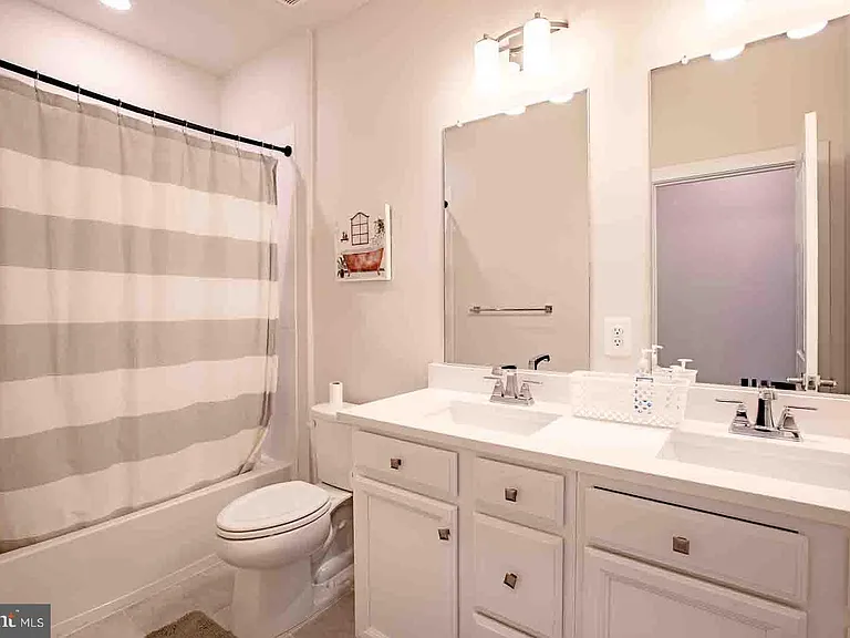 167 Lyons Creek Dr — Photo 41