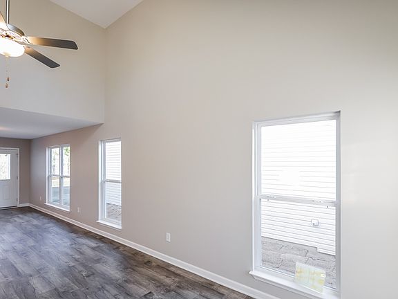 2nd image of 80 Willowridge Ln