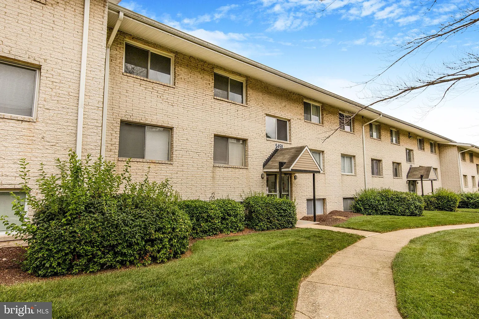 5458 85th Ave APT 201 photo 1