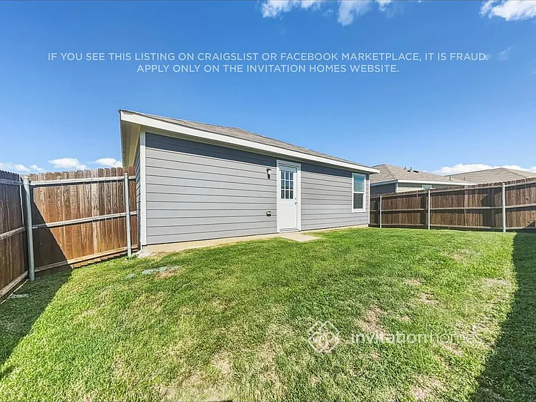 5406 Longshadow Dr — Photo 17