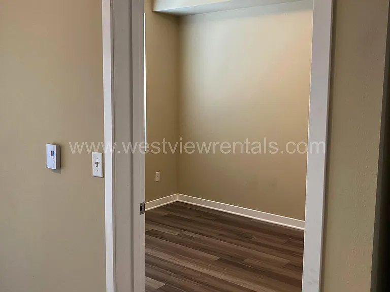 200 E Maple St — Photo 263