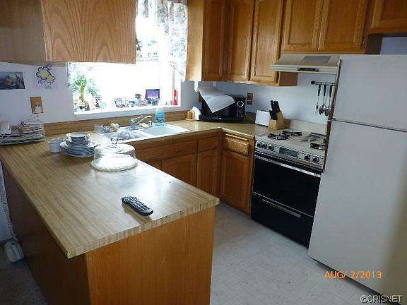 5th image of 17910 River Cir APT 2