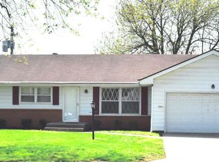 2915 S Stewart Ave, Springfield, MO 65804